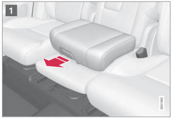 Volvo XC90. Folding down the integrated booster cushion
