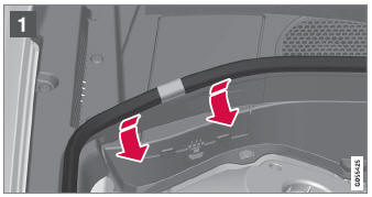 Volvo XC90. Refilling coolant