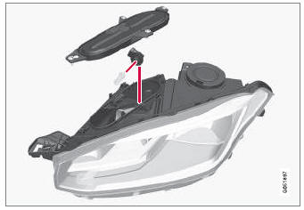 Volvo XC90. Replacing the high beam headlight bulbs