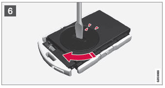Volvo XC90. Replacing the remote key's battery