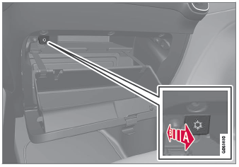 Volvo XC90. Using the glove compartment